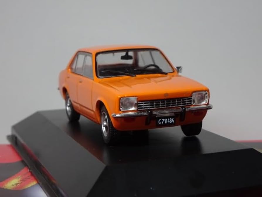 【4台セット】ミニチャンプス　オベル　カデット ポルシェ他　1/43 4台セット】ミニチャンプス オベル カデット ポルシェ他 1/43